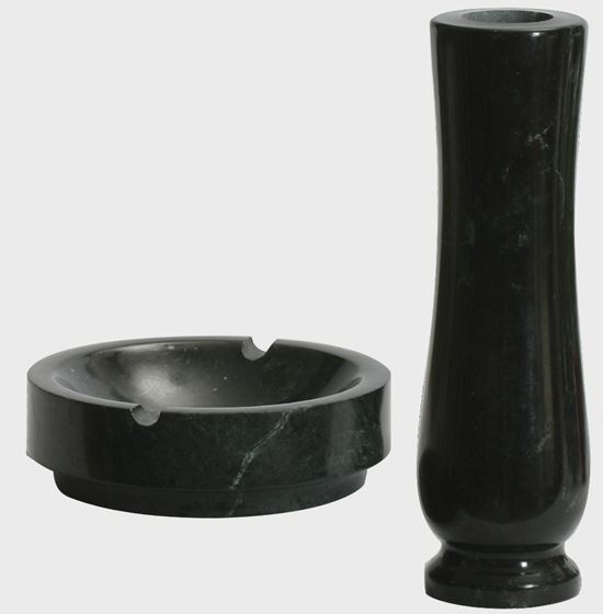 Vase V60 + Aschenbecher P09